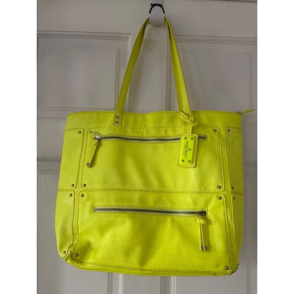 Nine West Bright Yellow Tote Bag With Multiple Zipper Pockets & Printed Interior - Picture 12 of 14